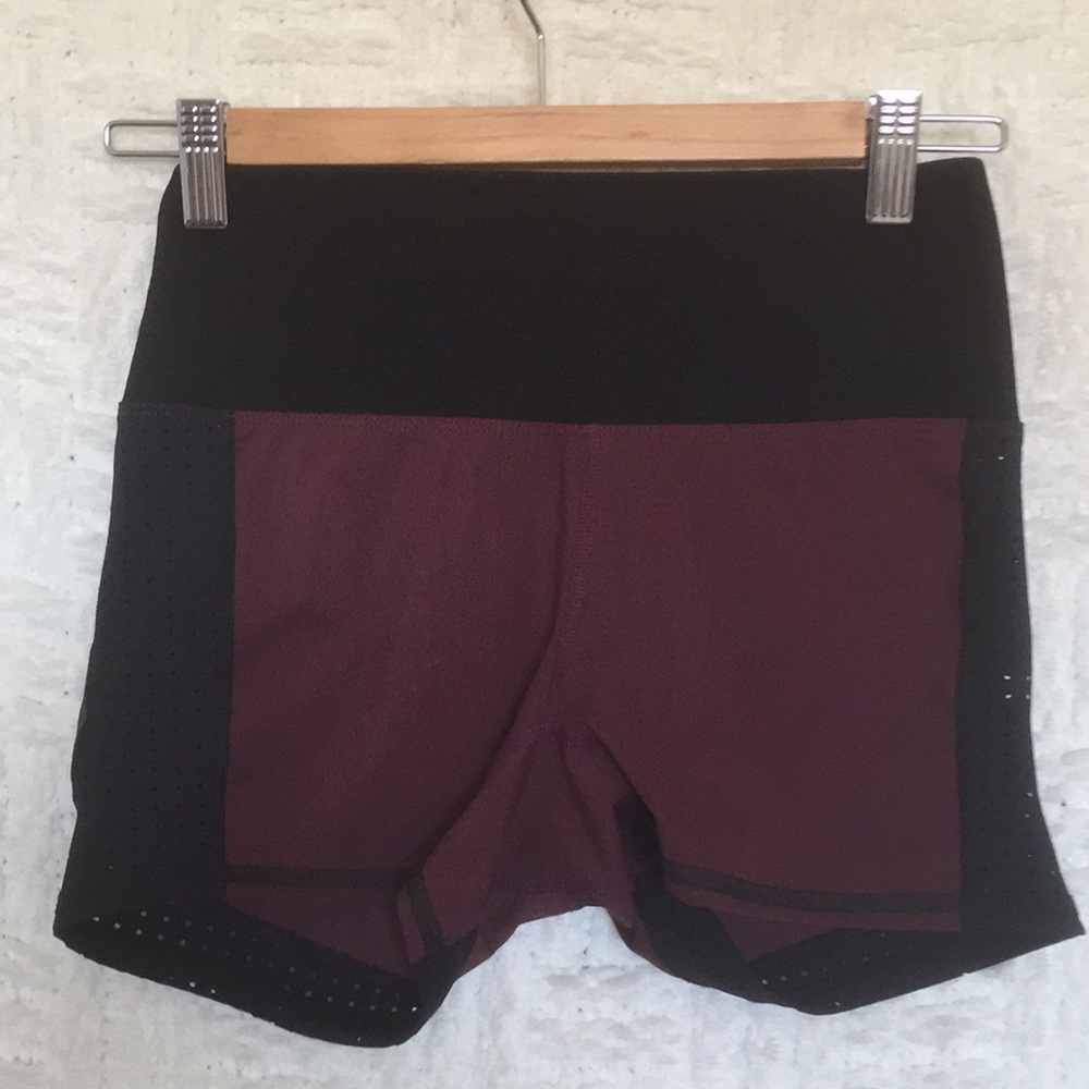 Athletic Propulsion Labs Shorts small
